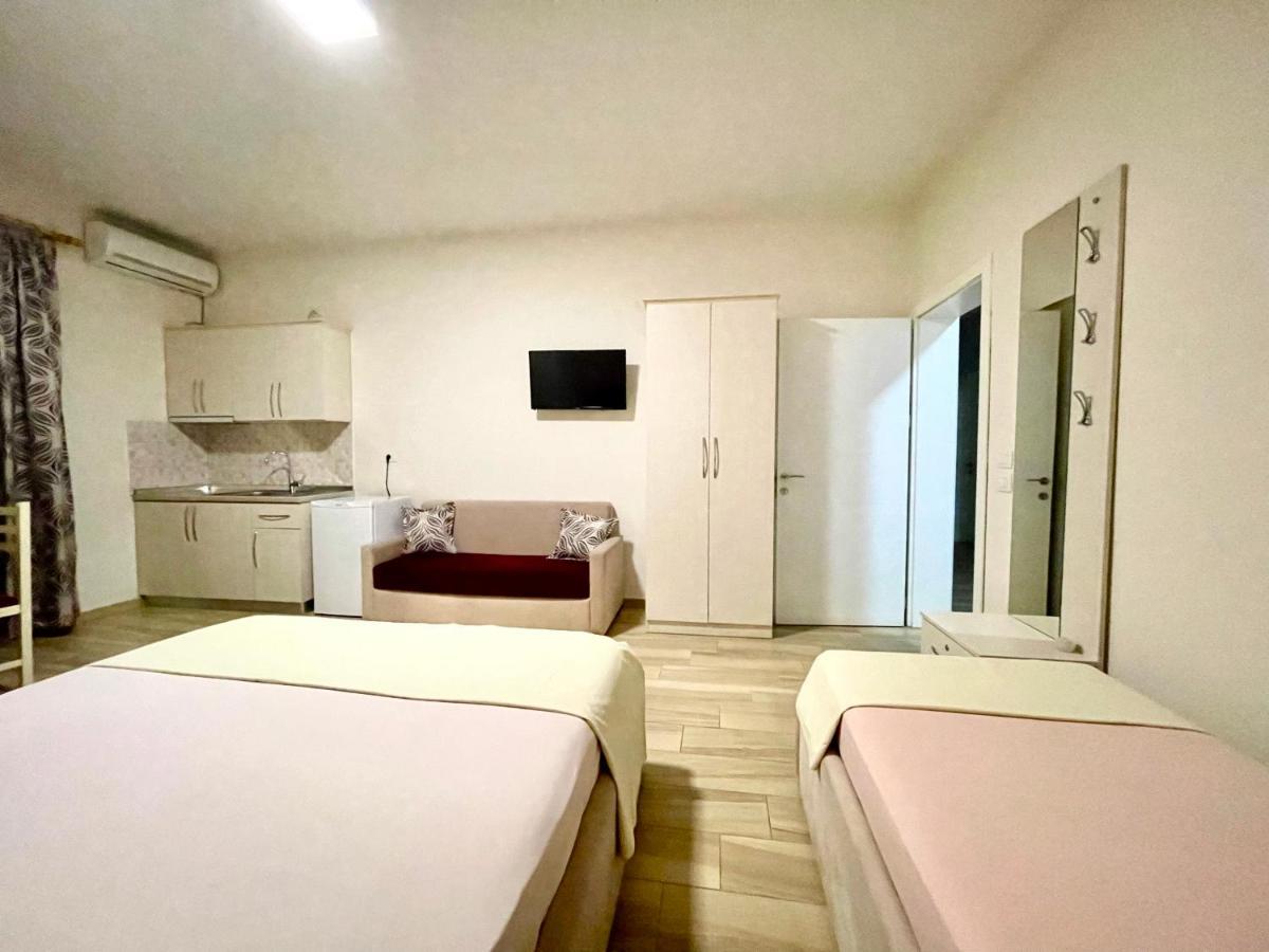 Villa Dedej Durrës 외부 사진